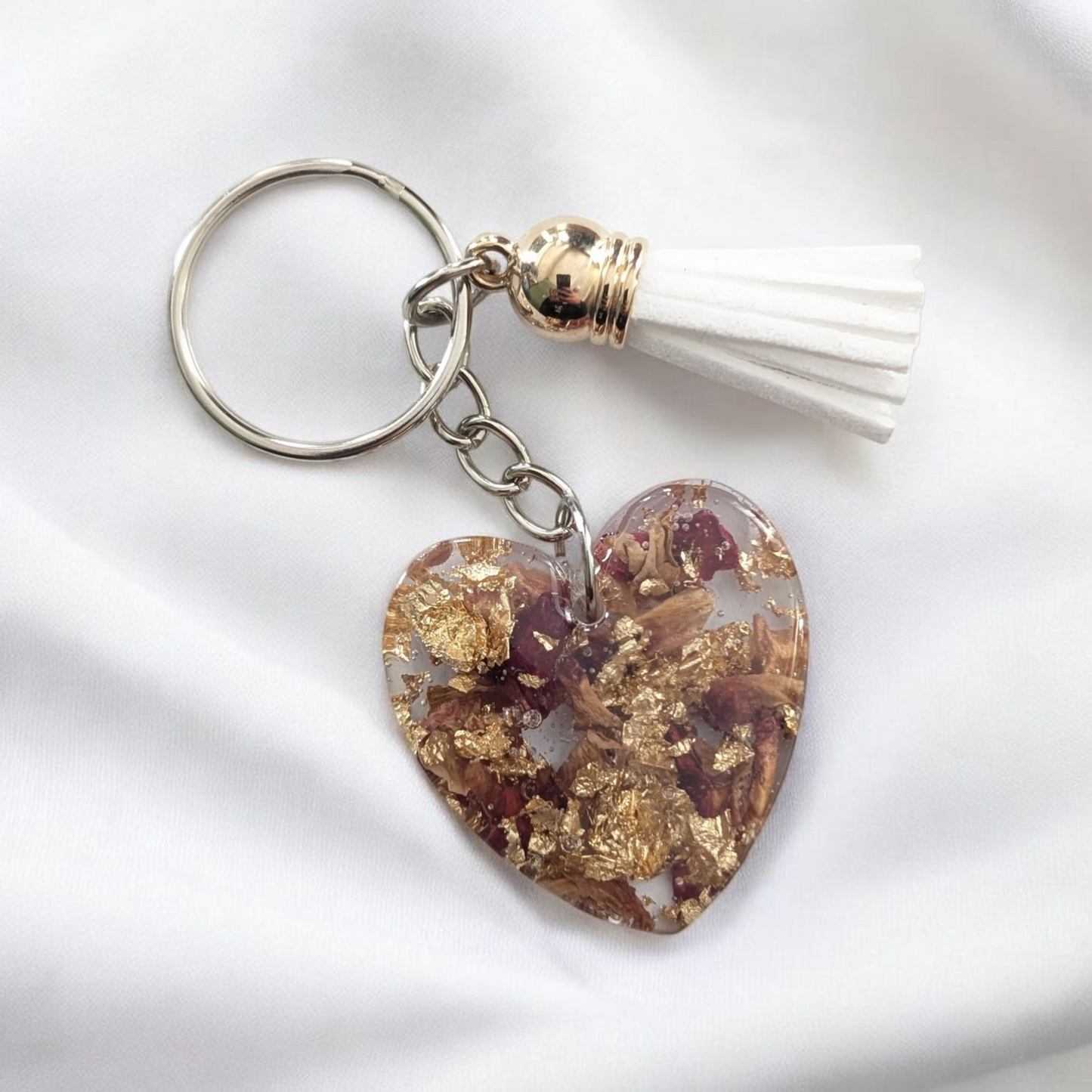 Porte-clés en cœur - Pétales de roses et feuille d'or