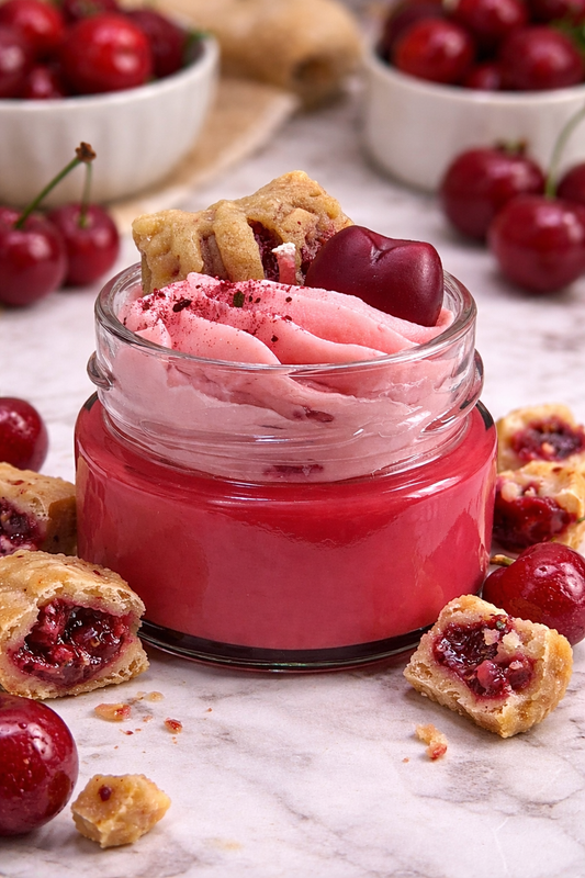La bougie gourmande mini délice - Strudel aux cerises