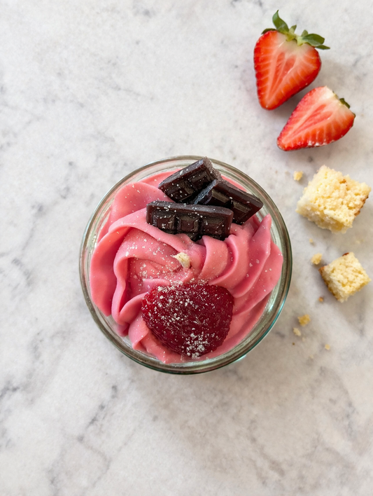 La bougie gourmande mini délice - Shortcake aux fraises