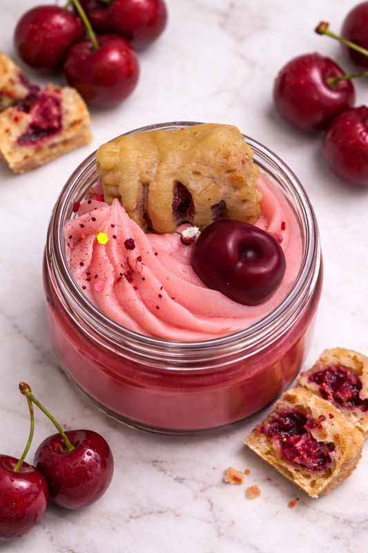 La bougie gourmande mini délice - Strudel aux cerises